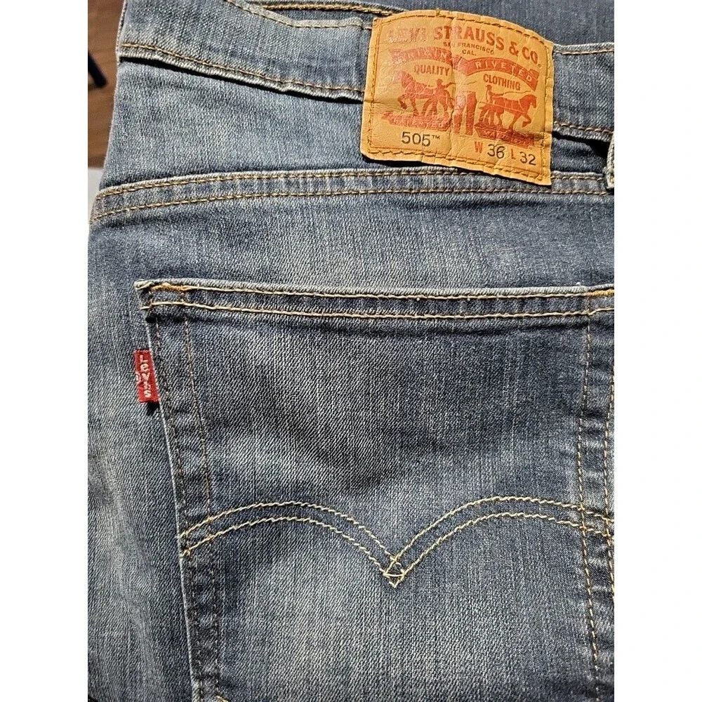 Levis 505 Regular Fit Denim Jeans Size Men's 36x32 Blue  Red Tab